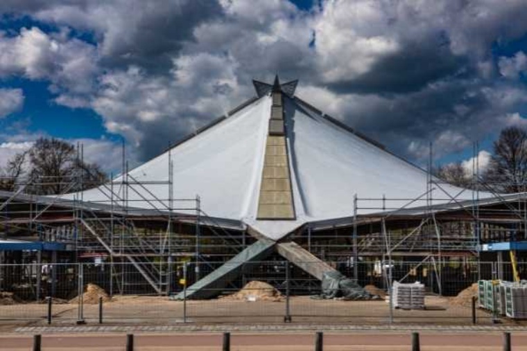 Stadthalle Nbg1 Foto: Ingenieurkammer M-V / Georg Hundt Sanierung Stadthalle Neubrandenburg